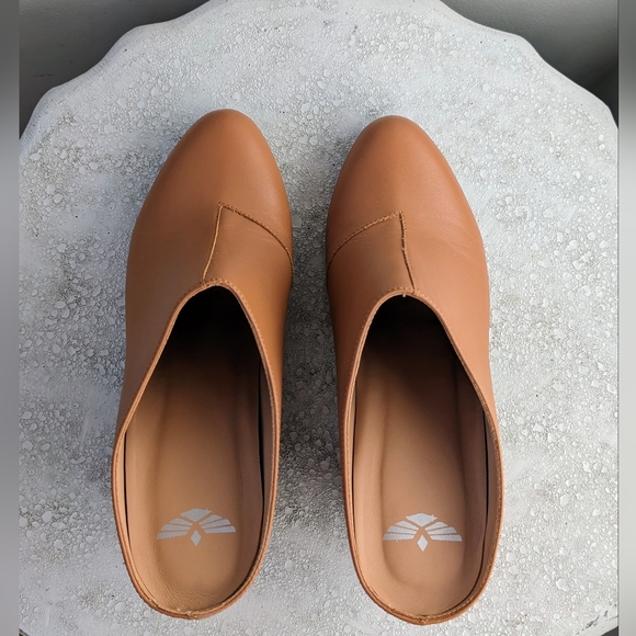 Fortress Of Inca Abby Mule in Walnut - Picture 9 of 16